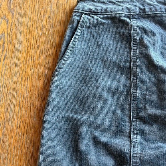 Maurices Corduroy A-line Skirt Button Front Pockets Size 8 Charcoal Gray - Picture 6 of 12